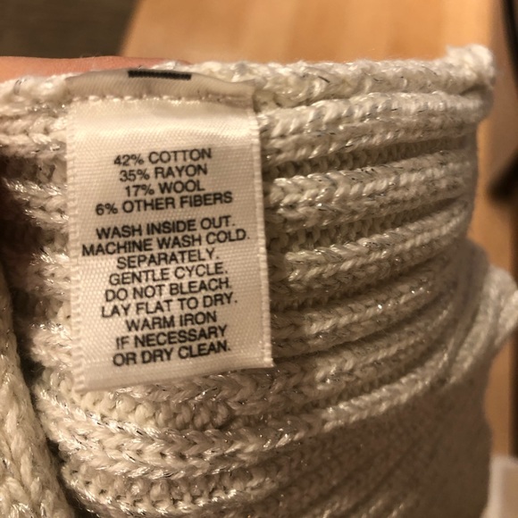 Beautiful WHBM sweater 🤍 - Picture 6 of 6